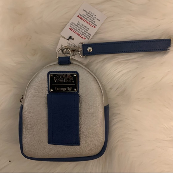 STAR WARS Disney Loungefly R2D2 wristlet/ belt bag - Picture 7 of 7
